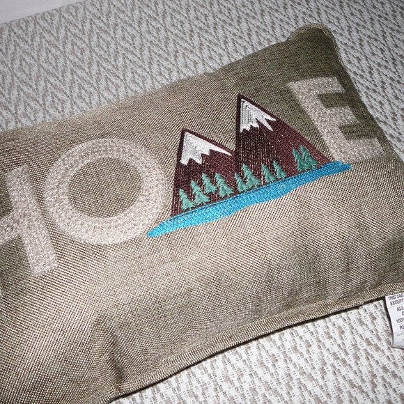 Ruff Hewn Home Decorative Pillow Mountain Theme  NWT - Picture 3 of 10